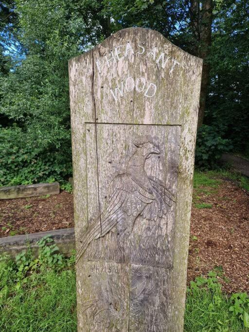 Squirrel'S Retreat Thornton (Lancashire) Exterior foto